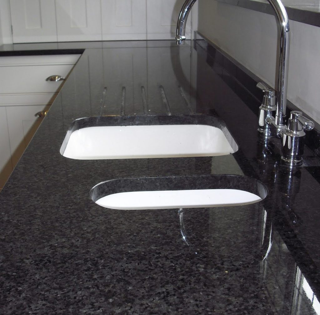 R black Granite